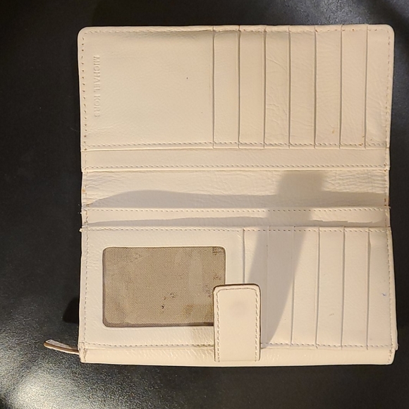 Wallet - Picture 2 of 4